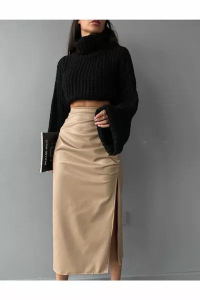 Rock aus Kunstleder mit hoher Taille und Kordelzug und seitlichem Schlitz