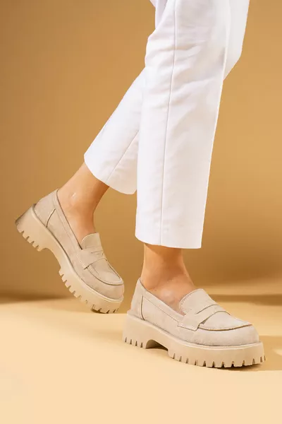نسائي بيج Nubuck المتسكعون المتسكعون عارضة عارضة أحذية وحيد مع مشبك عارضة