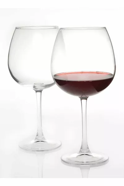 Чаши за червено вино 2 броя 