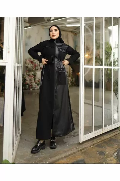 Cappellino da donna in pelle nera - 