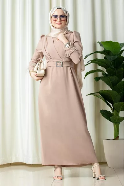 Venus Arm Feather Подробна вечерна рокля-норка