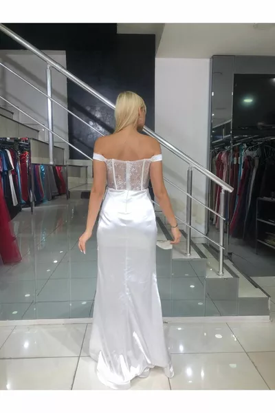 أبيض الساتان مساء اللباس شق الخصر الدانتيل مفصلة الصدر رايات