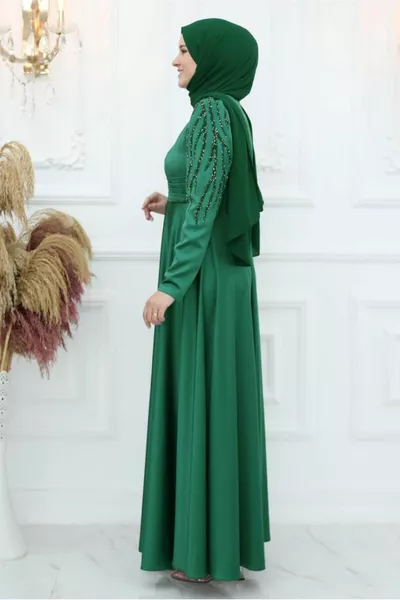 المرأة الأخضر (الزمرد) حجر مفصلة مساء اللباس T 