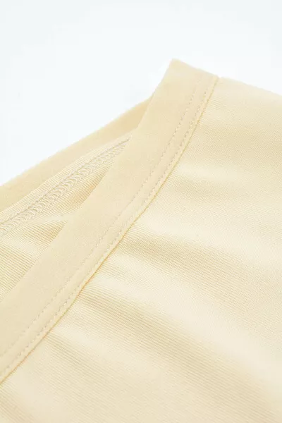 شورت بقص بالليزر بلون الجلد لا يترك أثراً