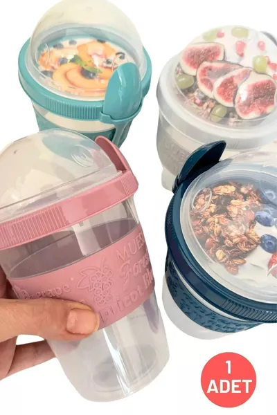 Take'n Go Практичен преносим контейнер за закуски с лъжица и кисело мляко, смесен цвят