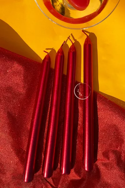 Premium Seri Kokulu Kırmızı Rengi Sedefli Konik Şamdan Mum - 4'lü Set