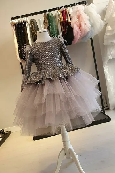 فستان فتيات بكامليكت من الكتف المزخرف بالريش والظهر المرصع بالترتر - فستان سهرة للأطفال - فستان سهرة للبنات - فستان تخرج للأطفال