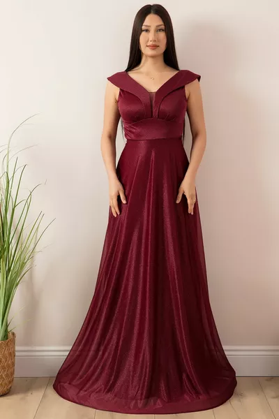 فستان سهرة طويل من التول اللامع 