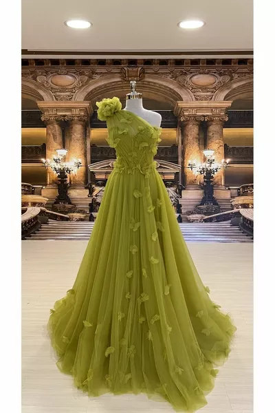 فساتين السهرة الخطوبة