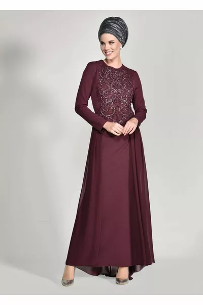 Женское бордовое вечернее платье из бисера 