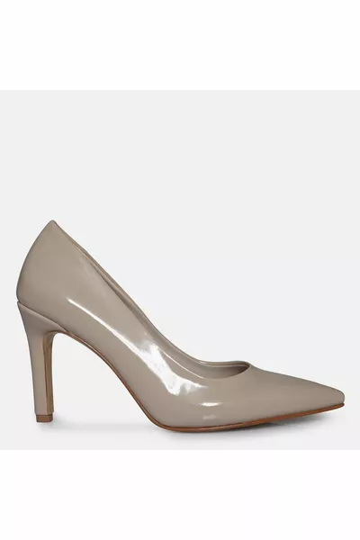 Большой номер на шпильке десять лакированная кожа