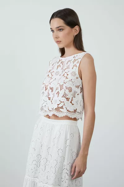 تنورة طويلة Ecru مع تفاصيل الدانتيل