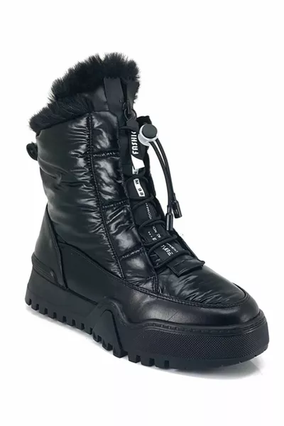  أحذية رياضية من الفراء الأسود للنساء