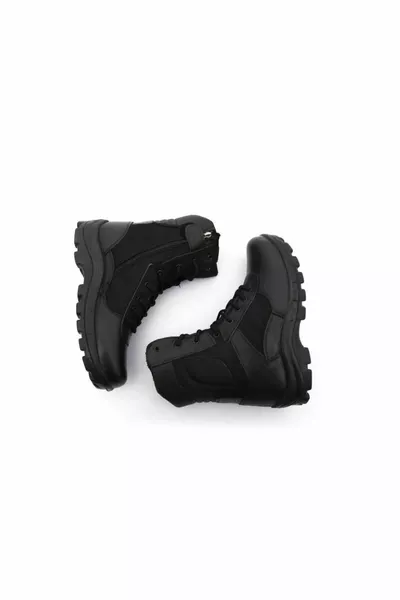 Военна лодка Carinio