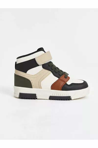 أحذية الأولاد بطول الكاحل