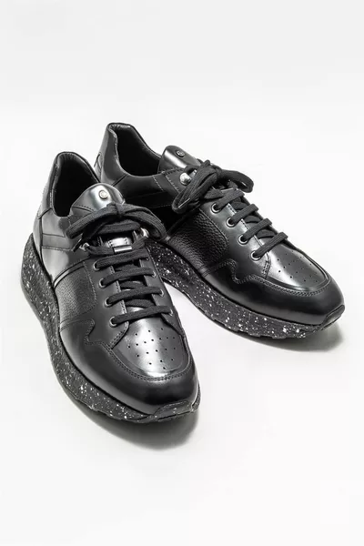 حذاء رياضي رجالي جلد أسود