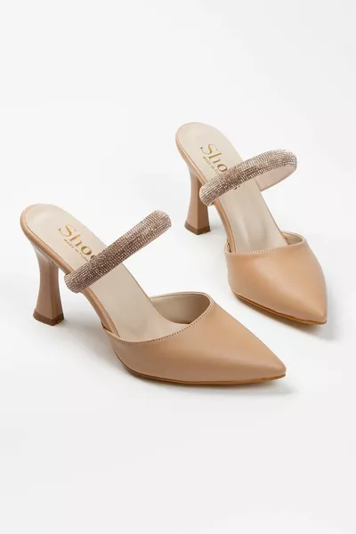 Pantofole chiuse da donna con pietre