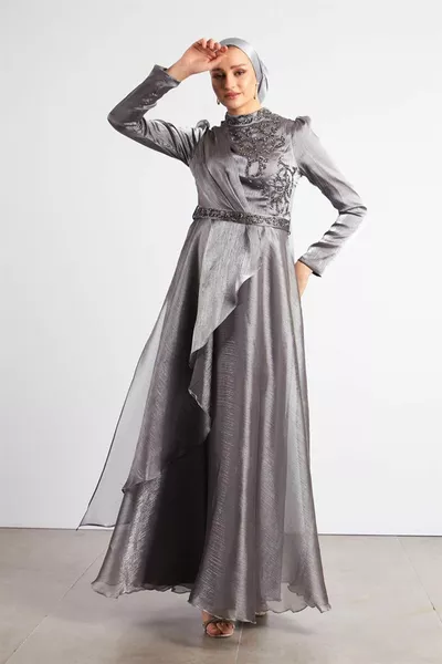 Graues Basilikum-Hijab-Abendkleid