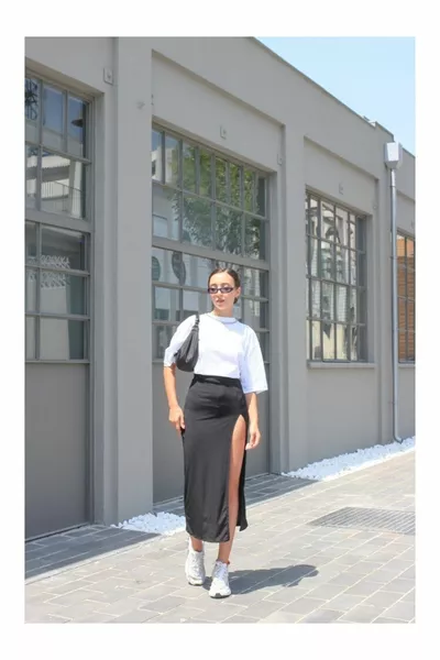 تنورة رملية سوداء نسائية شقي Yky