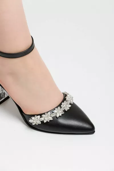 Damen Schwarze Haut Gestreift Stein Detail Abendkleid Schuhe 7,5 cm