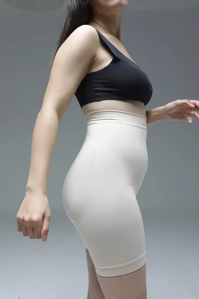 إيرينا كورسيه بلون البشرة مع شرائط سيليكون مانعة للانزلاق، مدعوم بدعامة، بقصة أرجل