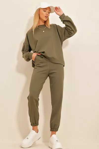 المرأة الكاكي طاقم الرقبة الخصر والساق مطاط اثنين من المواضيع الأساسية بدلة رياضية مجموعة 