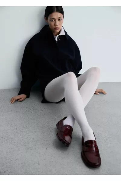 أحذية موكاسين جلدية