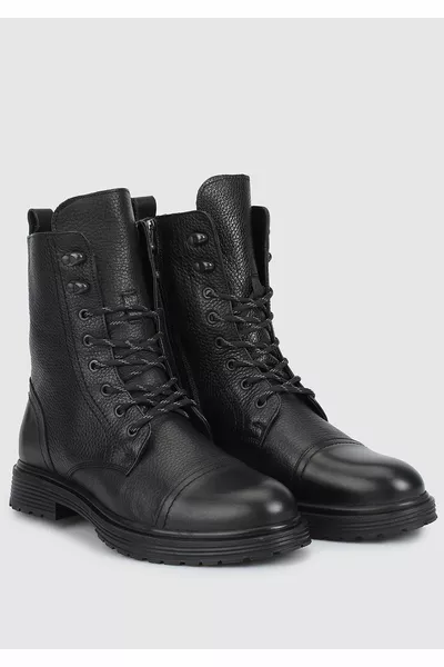 Черные кожаные мужские сапоги