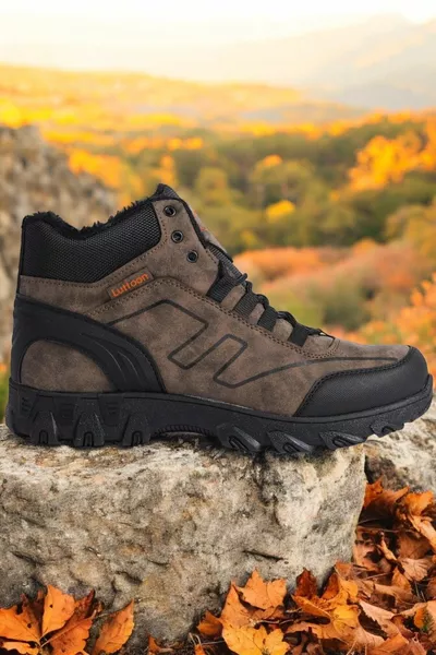 Bruine orthopedische waterdichte laarzen voor heren met één rijstrook bont