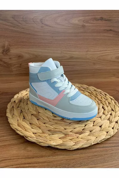 أحذية رياضية لكرة السلة للفتيات