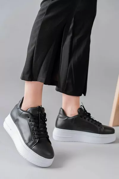 Yüksek Tabanlı Spor Ayakkabı - 