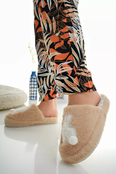 Women's House Slippers Plush Slippers Dowry and Bundle Slippers Does Not Make Noise Thick Sole