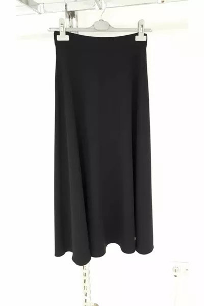 تنورة متوهجة من نسيج سليم