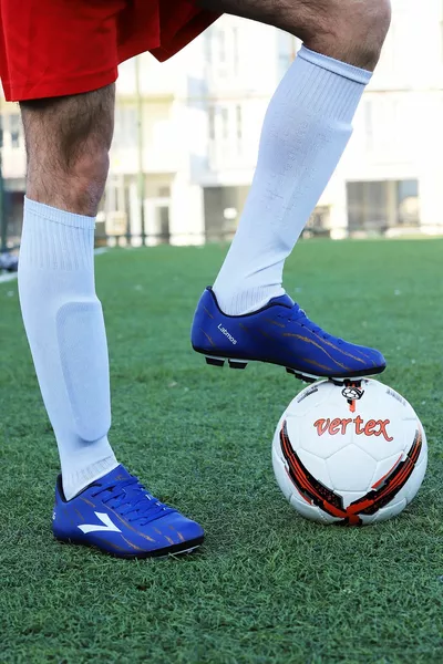 لاتموس كم كرامبون تيرف فيلد أحذية كرة القدم للرجال ساكس بلو