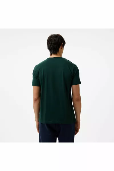 تي شيرت أخضر للرجال بقصة قياسية