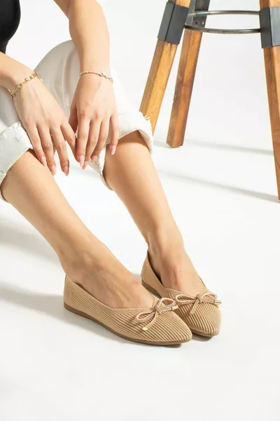 Dames lint gedetailleerde puntige neus stijlvolle gebreide ballerina's