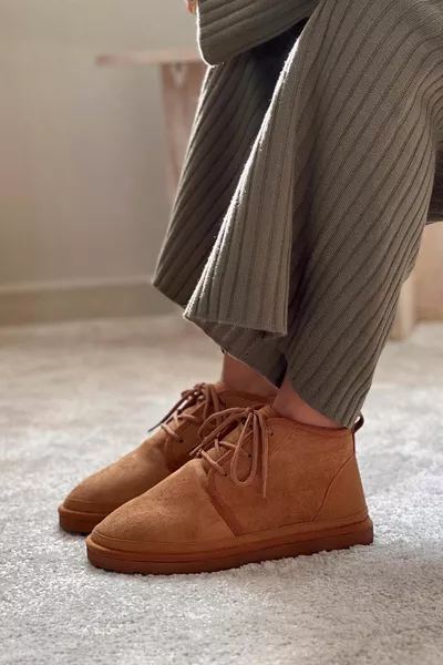 Athens Tan Suede Semelle plate Détail de lacet Bottes pour femmes