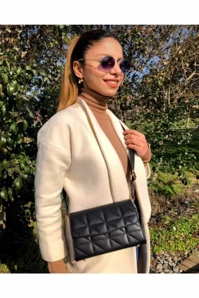 Sac à bandoulière matelassé noir à bretelles colonnes pour femmes