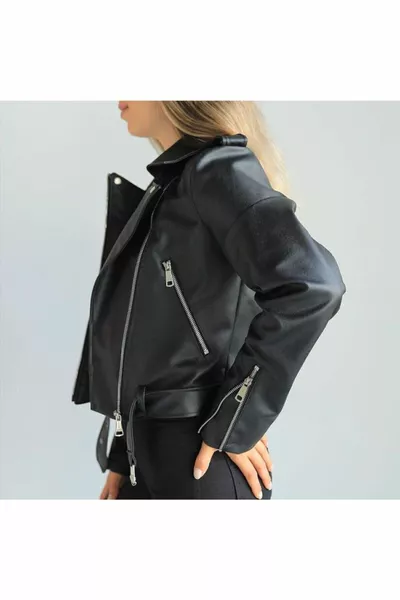 Blouson en cuir pour femme ceinturé
