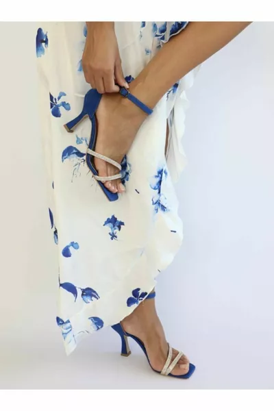 صنادل ساكس بلو سويدي متحيزة