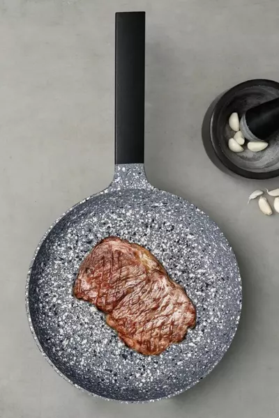 Perge Gietijzeren Wokpan  cm