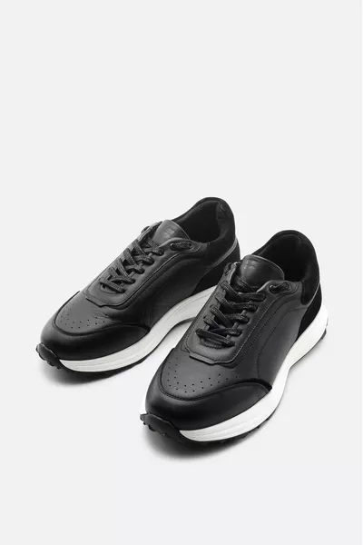 Zwarte % lederen vrijetijdsschoenen met flexibele zool voor heren 