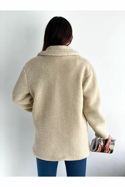 Manteau en peluche à quatre boutons