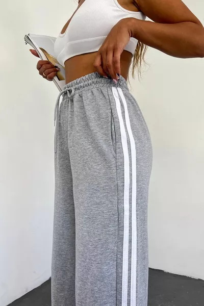 Дамски сиви компактни пенирани райета с висока талия Широки спортни панталони