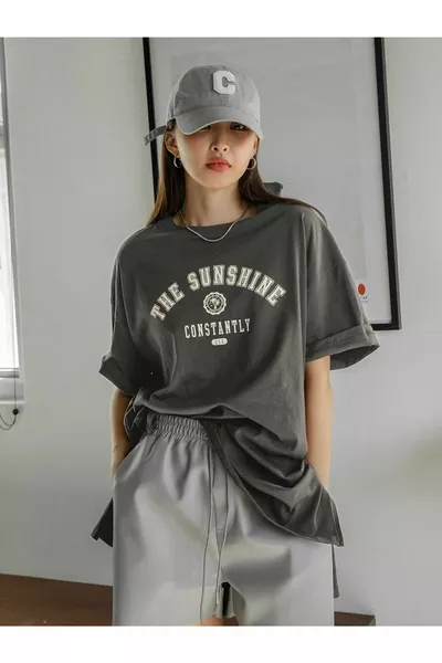 The Sunshine T-shirt -Smoked, Printed, Crew Neck, Printed, Short Sleeve, Boyfriend, Loose