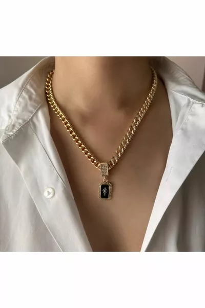 New Season Gold Thick Chain Black Pole Star Detailed Necklace