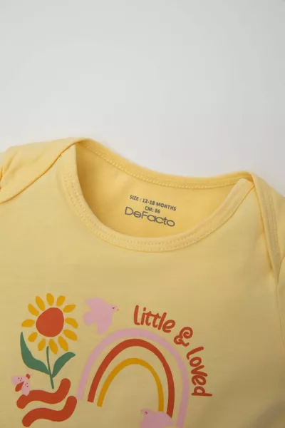 Bébé fille nouveau-né floral peigné à manches courtes SM