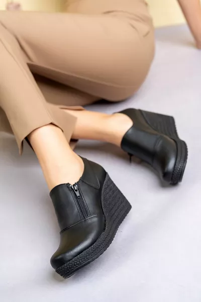 Мягкая подошва на боковой молнии Черная кожа Обувь