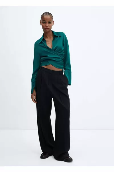 بلوزة ملفوفة مفصلة من Vineyard