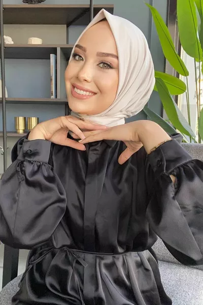 سايرا شال ساندي قماش كريم اللون سناب شال 